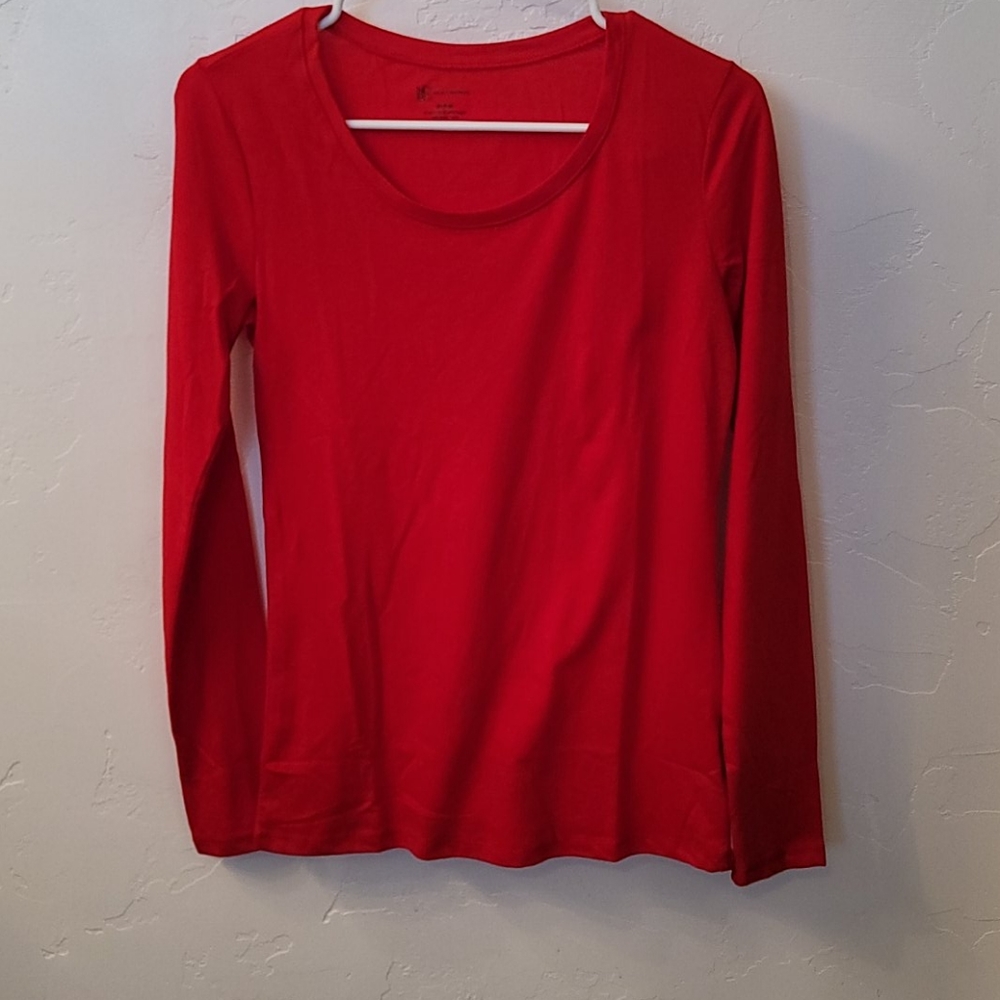 Long sleeve fitted Tee Top